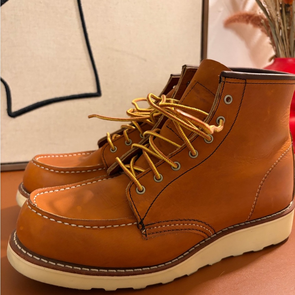 Women’s short boot in Oro legacy leather